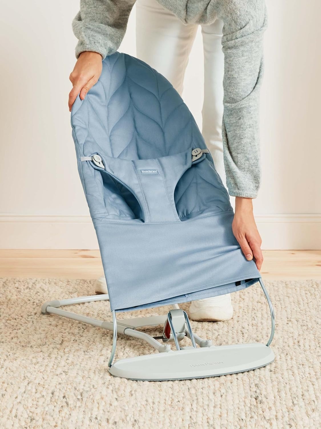 BabyBjörn Bouncer Bliss, Blue, Woven, Petal Quilt, Lightweight & Portable