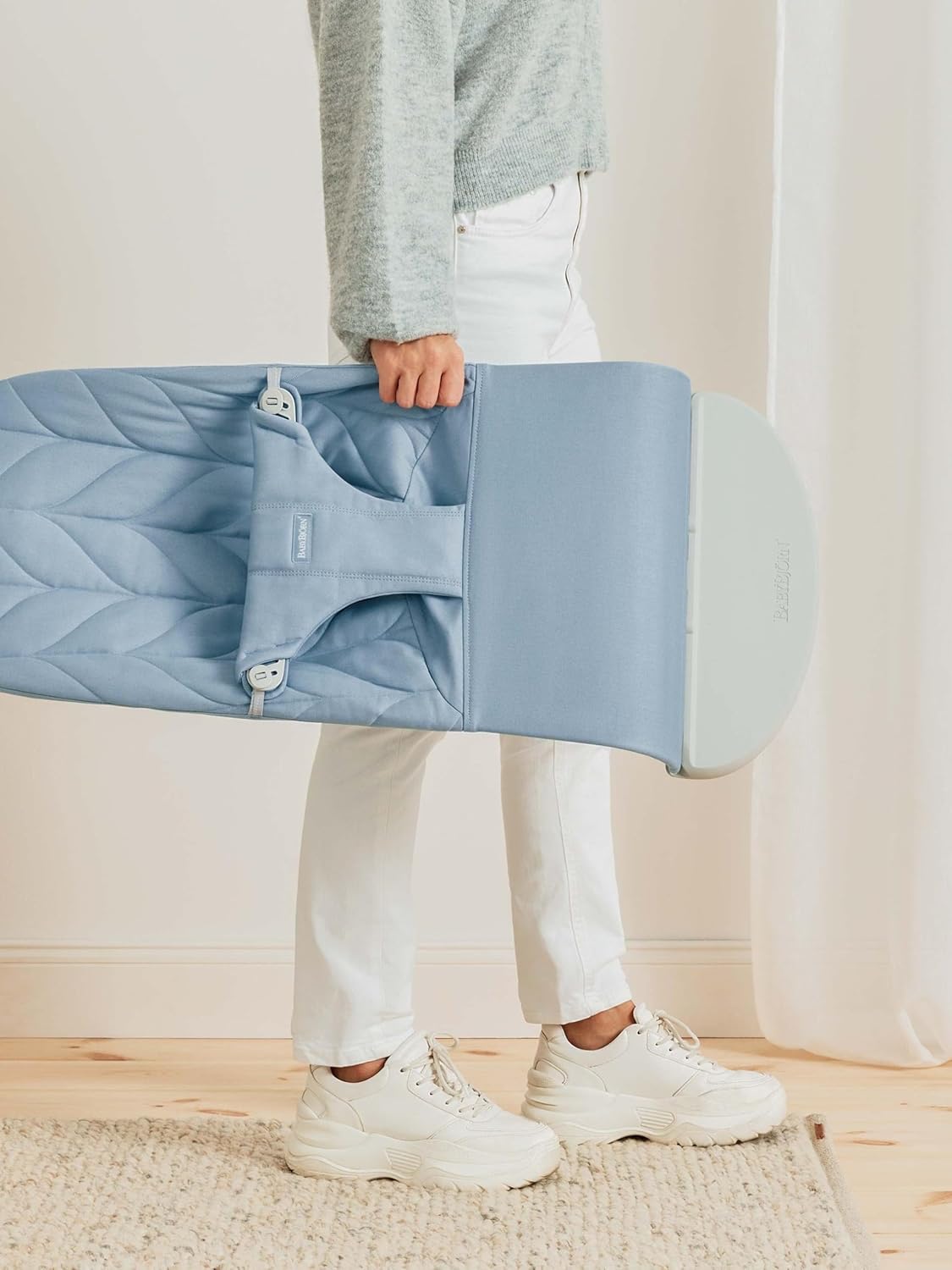 BabyBjörn Bouncer Bliss, Blue, Woven, Petal Quilt, Lightweight & Portable