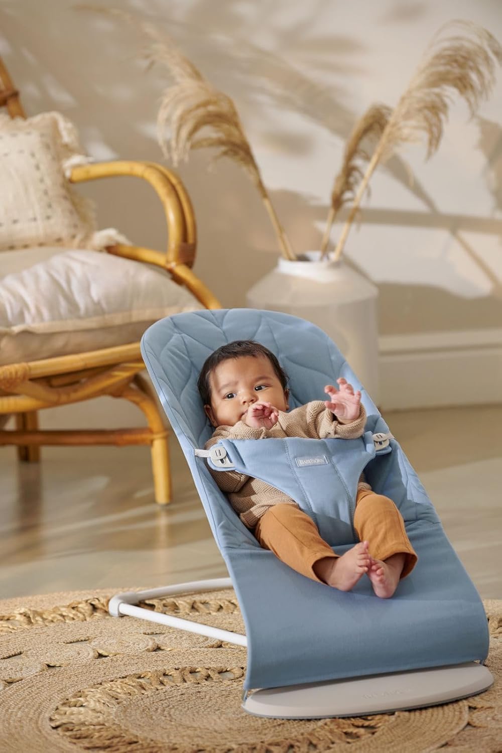 BabyBjörn Bouncer Bliss, Blue, Woven, Petal Quilt, Lightweight & Portable